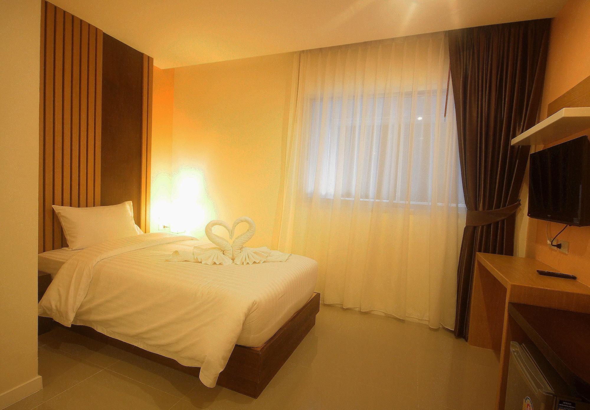 Breezotel - Sha Certified Patong Extérieur photo