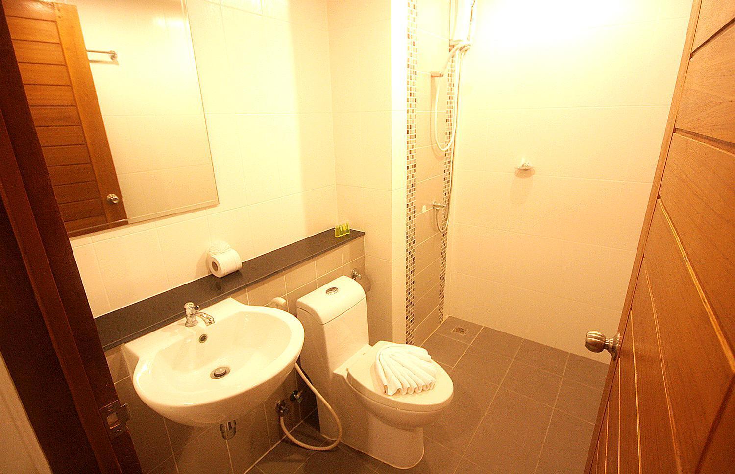 Breezotel - Sha Certified Patong Chambre photo